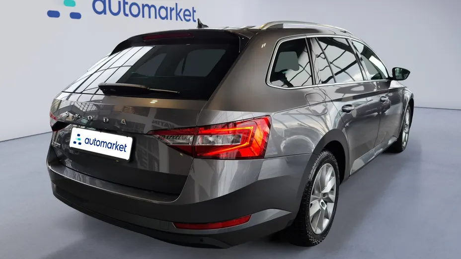 SKODA Superb Superb 2.0 TDI SCR Ambition DSG