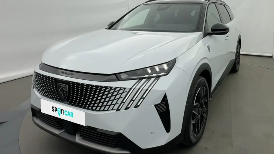 PEUGEOT 5008 -