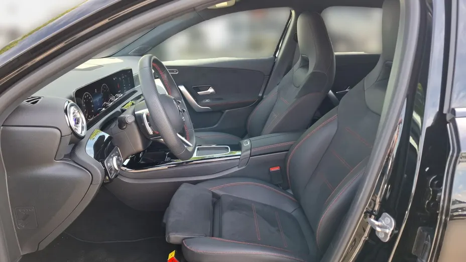 MERCEDES-BENZ A Klasa A 200 AMG Line 7G-DCT