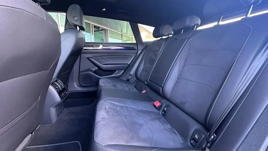 VOLKSWAGEN Arteon -