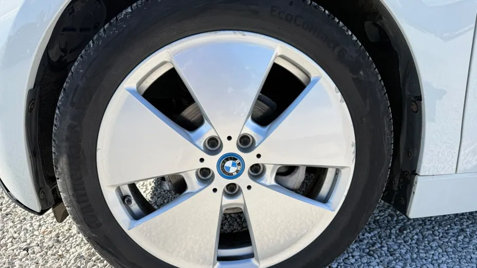 BMW i3 -