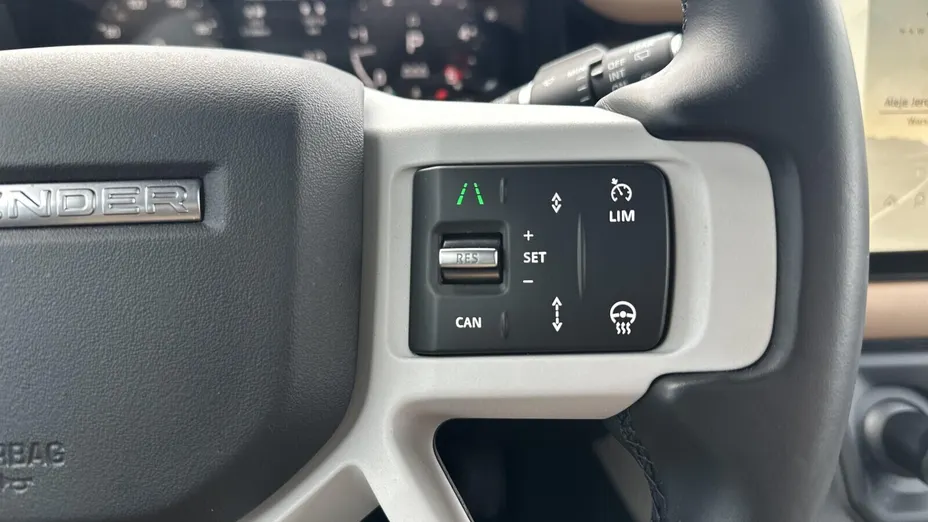 LAND ROVER Defender Defender 110 3.0 D250 mHEV X-Dynamic HSE