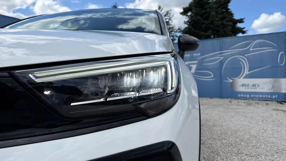 OPEL Crossland X -