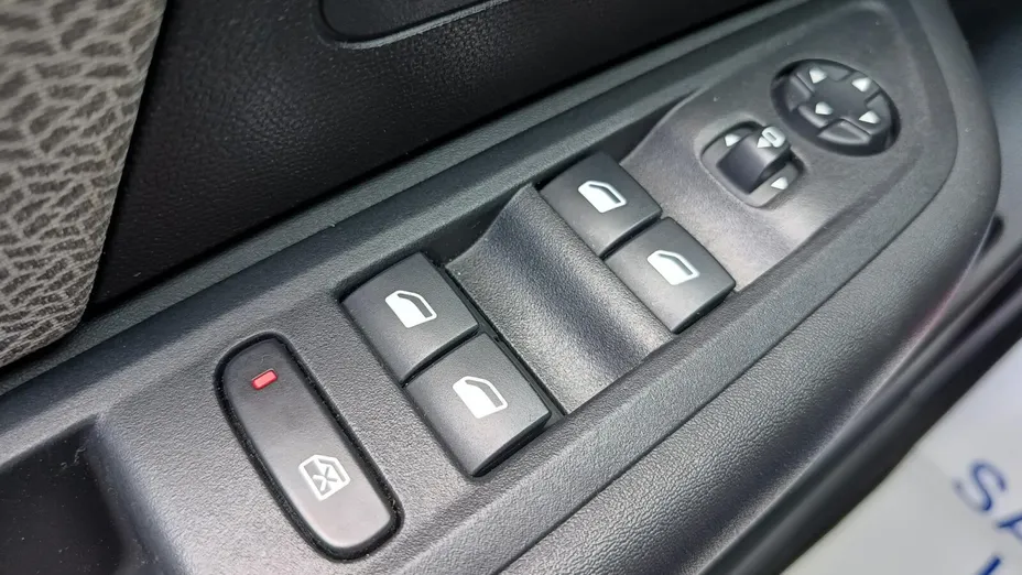 CITROEN C4 X C4 X 1.2 PureTech Shine S&S EAT8