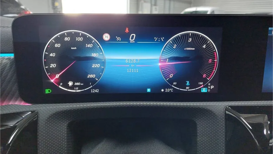 MERCEDES-BENZ CLA CLA 200 d Progressive 8G-DCT
