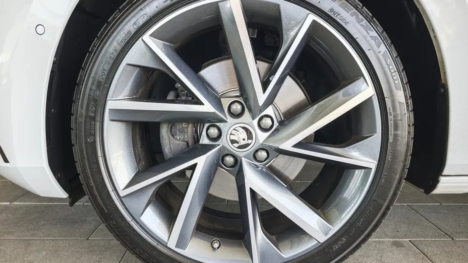 SKODA Superb Superb 2.0 TDI SCR 4x4 Sportline DSG