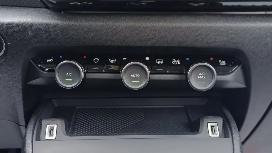 CITROEN C4 C4 1.2 PureTech Max S&S EAT8