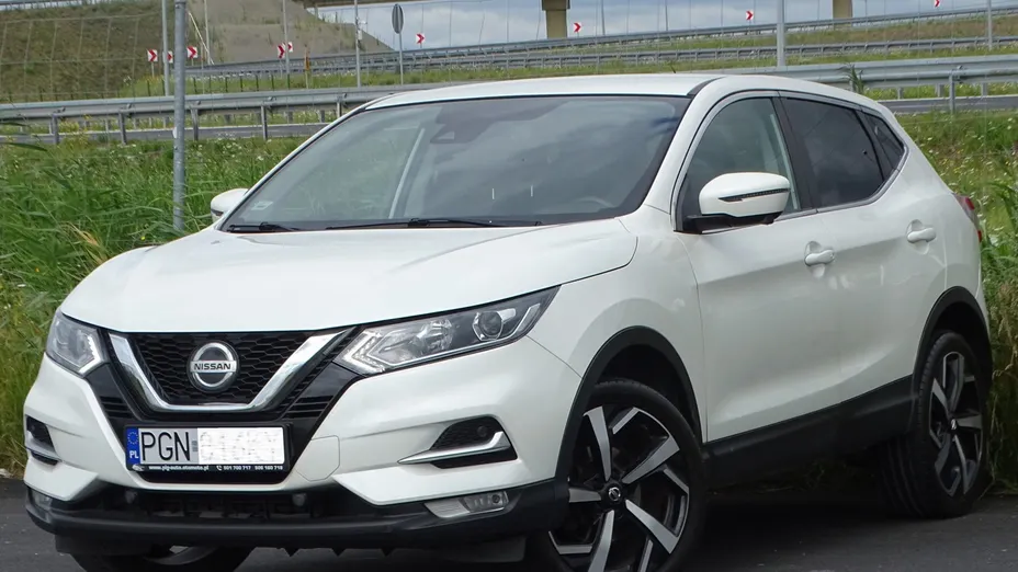 NISSAN Qashqai -