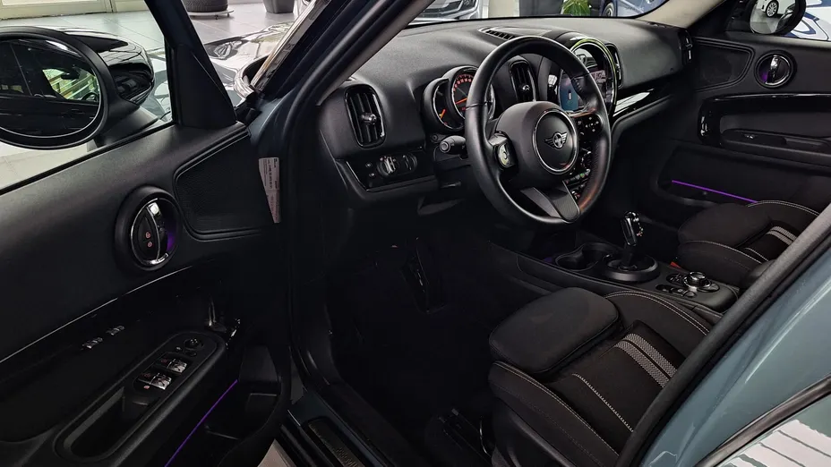 MINI [BMW] Countryman Cooper S ALL4 aut