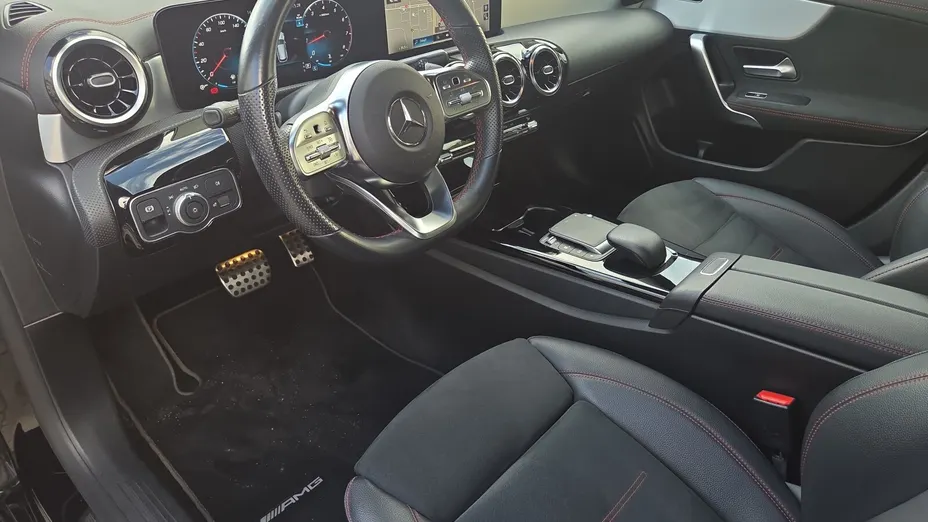 MERCEDES-BENZ CLA CLA 180 7G-DCT