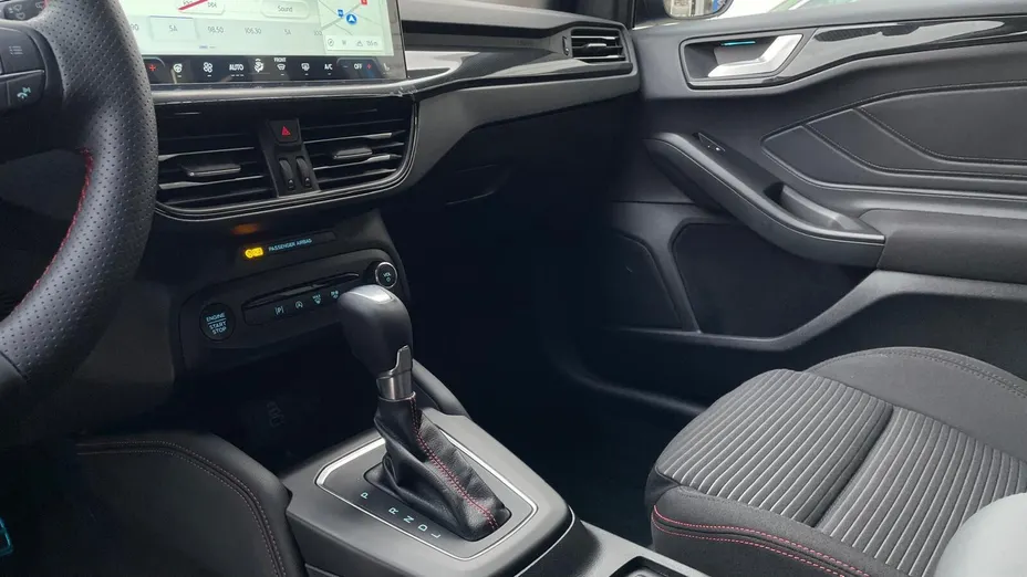 FORD Focus Focus 1.0 EcoBoost mHEV ST-Line X aut Nowy