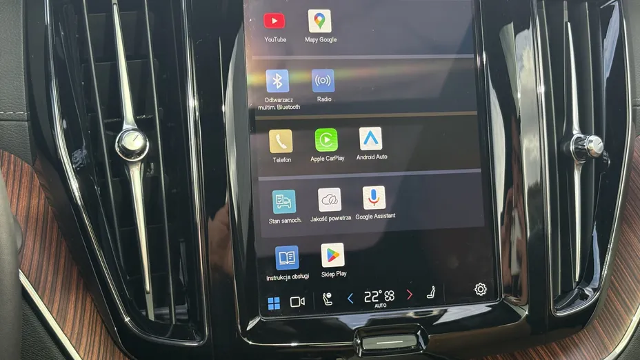 VOLVO XC60 XC60 T6 Plug-In Hybrid AWD Ultra Dark aut