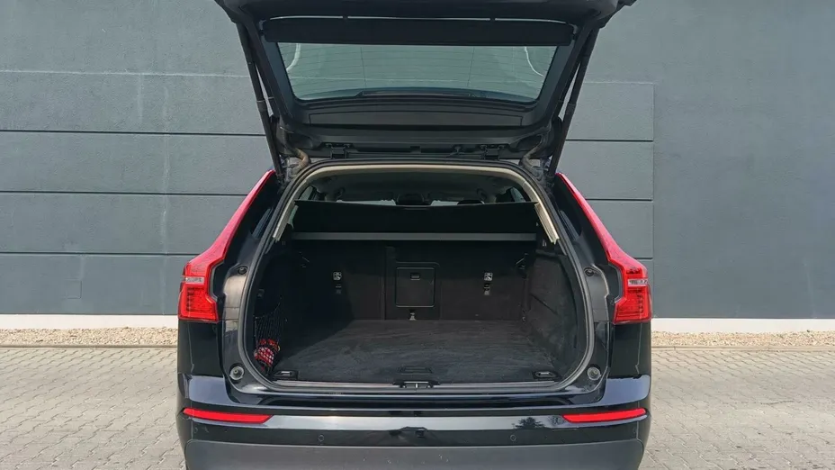 VOLVO XC60 XC60 T4 Momentum Pro aut