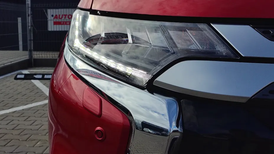 MITSUBISHI Outlander Outlander 2.0 Instyle SDA 4WD CVT