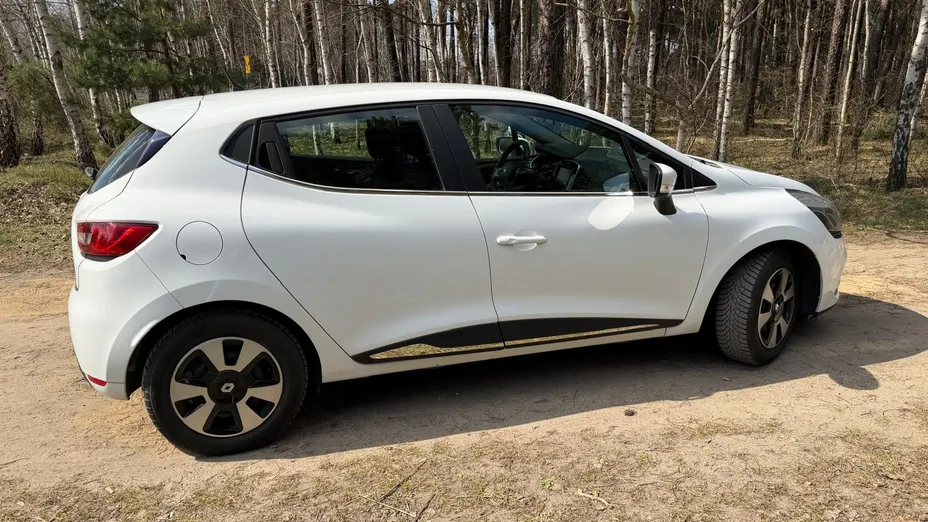 RENAULT Clio -