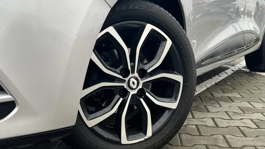 RENAULT Clio Clio 0.9 Energy TCe Zen