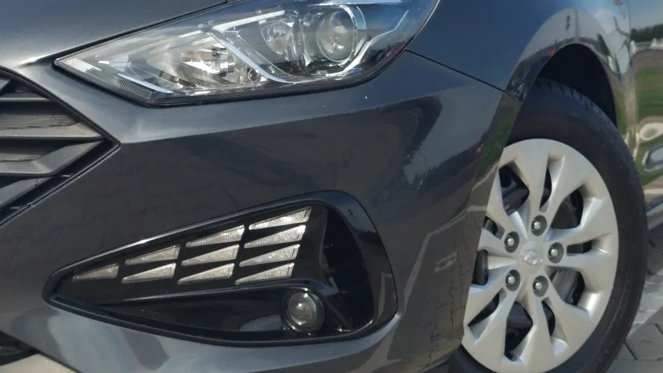 HYUNDAI i30 i30 1.5 DPI Classic +