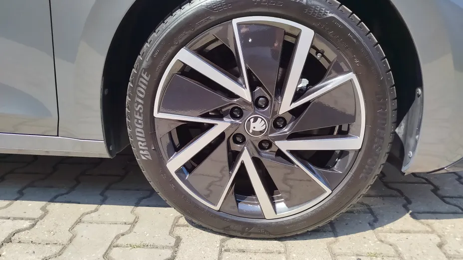 SKODA Octavia Octavia 1.5 TSI mHEV Sportline DSG
