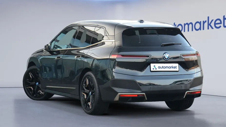 BMW iX iX xDrive50 111.5kWh Signature
