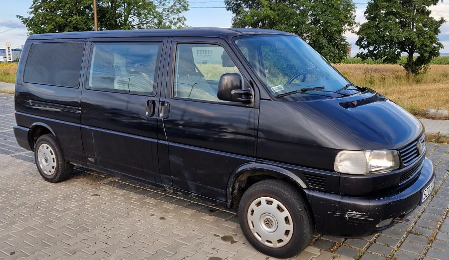 VOLKSWAGEN Transporter -
