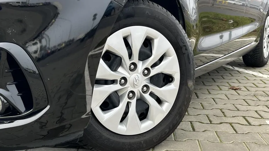 HYUNDAI i30 i30 1.5 DPI Modern