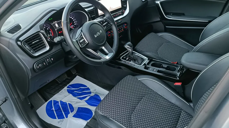 KIA Cee'd Ceed 1.5 T-GDI Tribute DCT