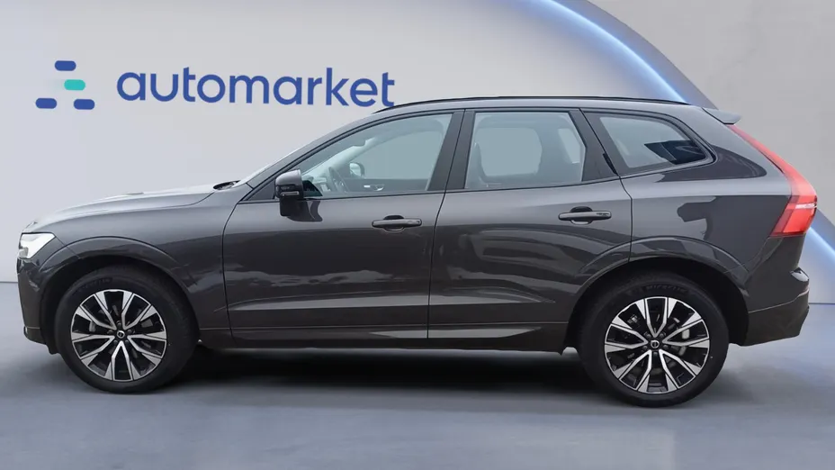 VOLVO XC60 XC60 B5 B AWD Plus Dark aut