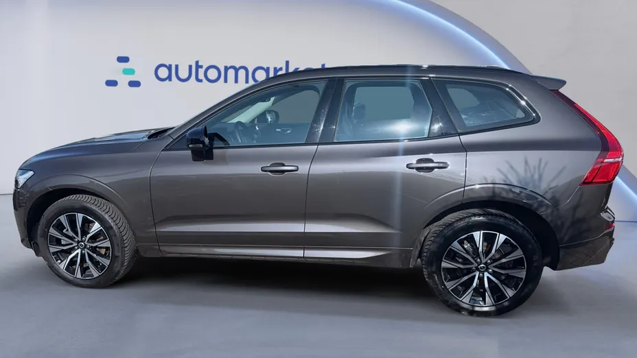 VOLVO XC60 XC60 B5 B AWD Plus Dark aut