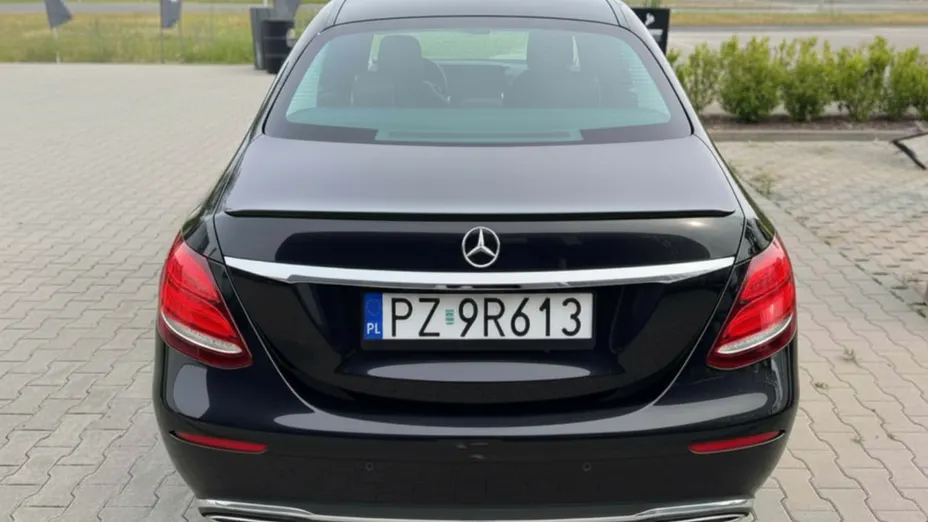 MERCEDES-BENZ E Klasa E 200 9G-TRONIC