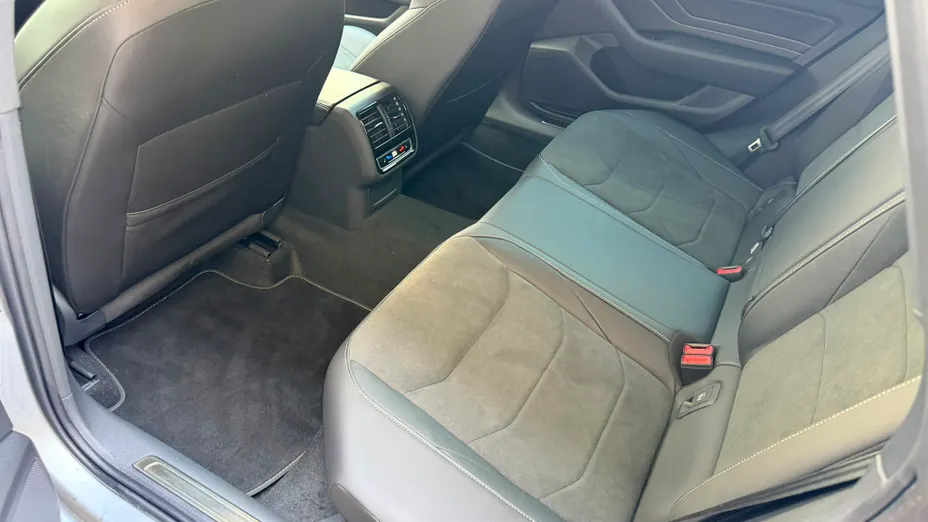 VOLKSWAGEN Arteon Arteon 2.0 TSI R-Line DSG