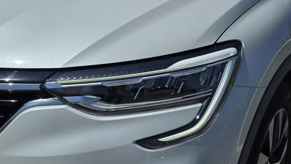 RENAULT Arkana Arkana 1.6 E-TECH Zen MMT