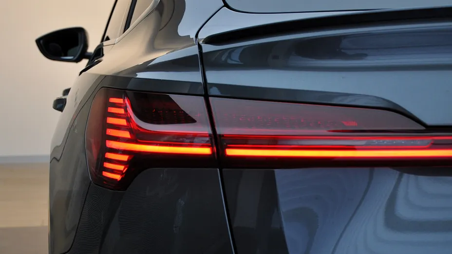 AUDI e-tron Q8 e-tron 55 114kWh Quattro S Line