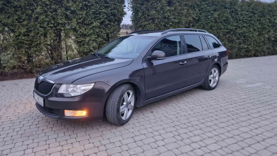 SKODA Superb Superb 1.6 TDI Comfort / Active Greenline