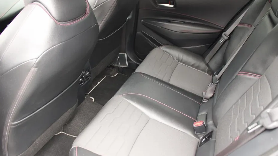 TOYOTA Corolla Corolla 2.0 Hybrid GR Sport