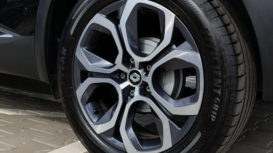 RENAULT Captur Captur 1.3 TCe mHEV Techno EDC