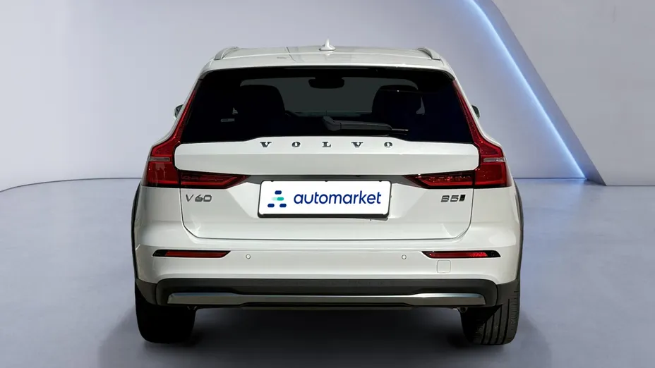 VOLVO V60 V60 CC Plus B5 B AWD aut