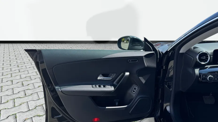 MERCEDES-BENZ CLA CLA 180 mHEV 7G-DCT