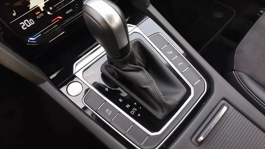 VOLKSWAGEN Arteon Arteon 2.0 TSI Elegance DSG