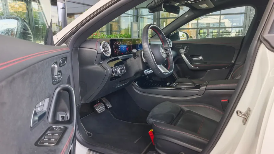 MERCEDES-BENZ CLA CLA 200 mHEV AMG Line 7G-DCT