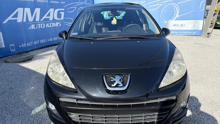 PEUGEOT 207 -