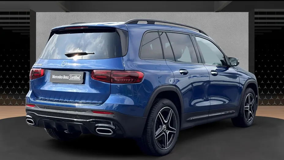 MERCEDES-BENZ GLB GLB 200 mHEV AMG Line 7G-DCT