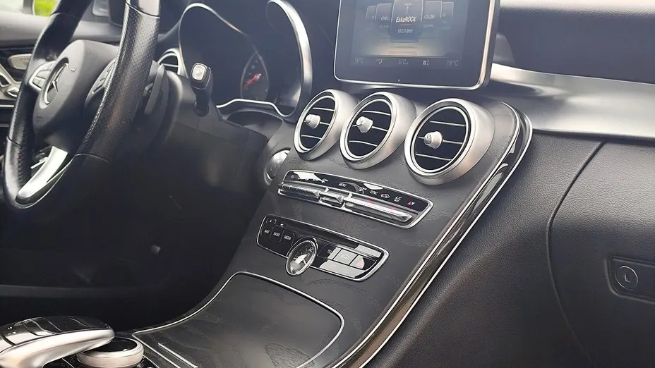 MERCEDES-BENZ C Klasa -