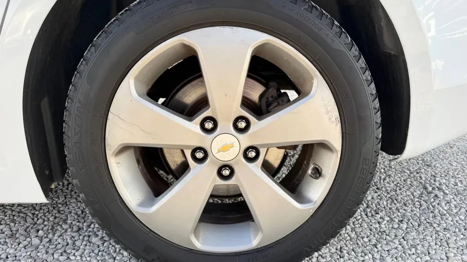 CHEVROLET Cruze -