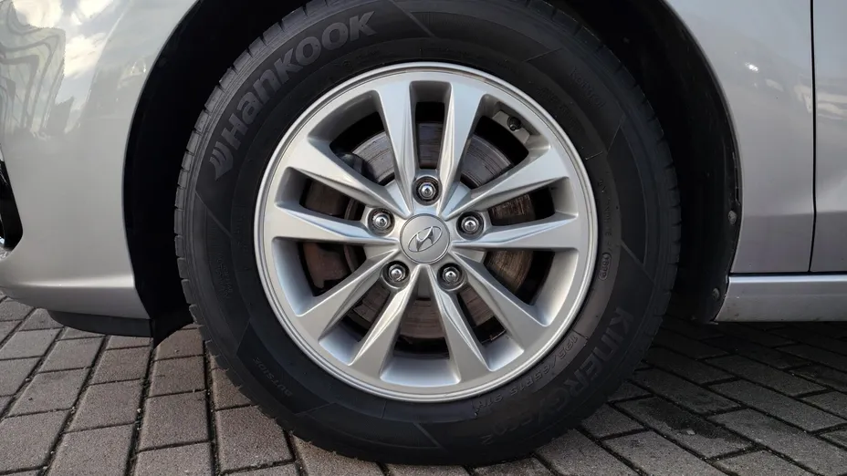 HYUNDAI i30 i30 1.0 T-GDI Modern