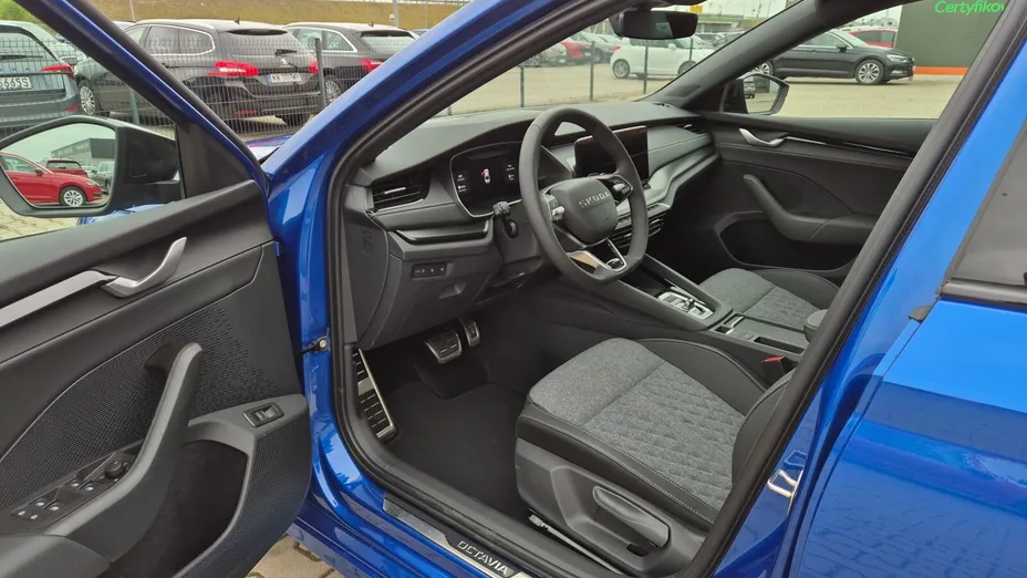 SKODA Octavia Octavia 1.5 TSI mHEV Sportline DSG Nowy