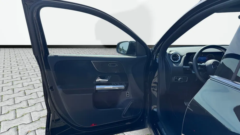 MERCEDES-BENZ GLA GLA 200 mHEV AMG Line 7G-DCT