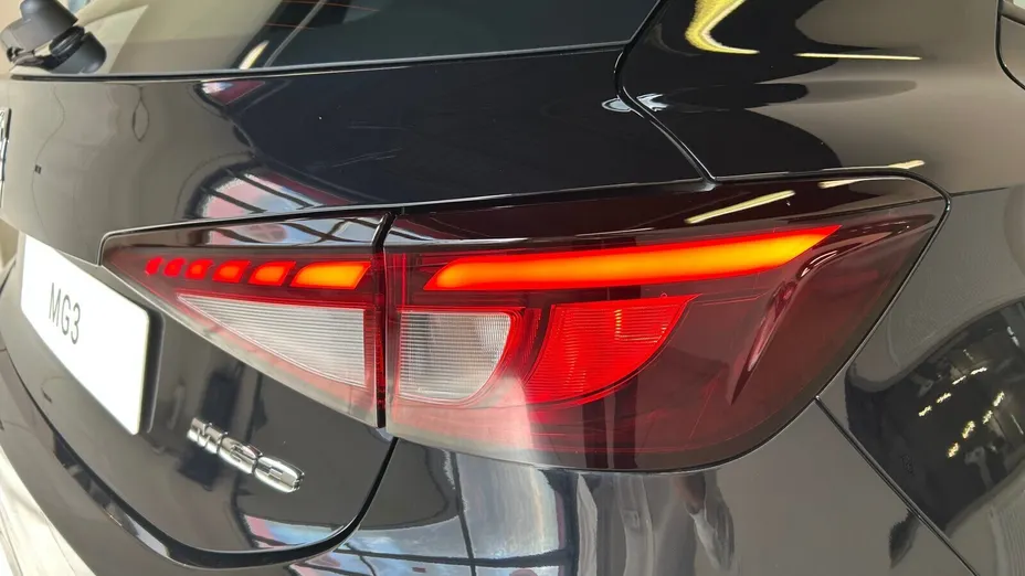 MG MG3 MG3 1.5 HEV+ Exclusive Nowy