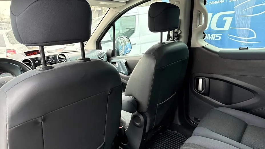 PEUGEOT Partner Van -