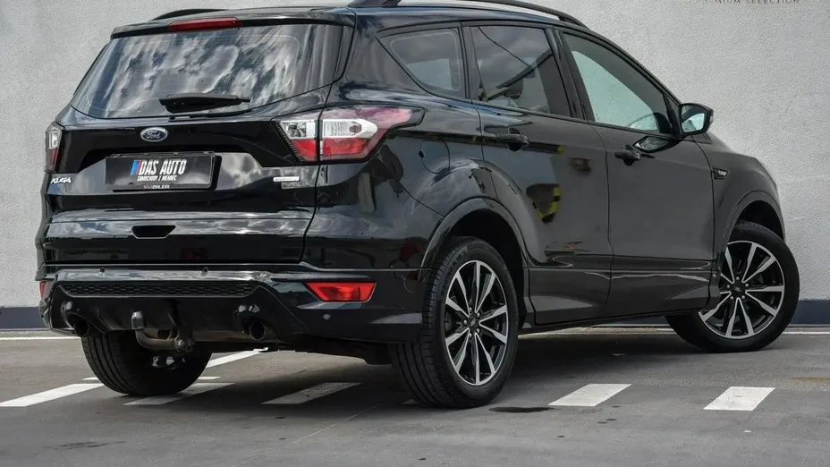 FORD Kuga -