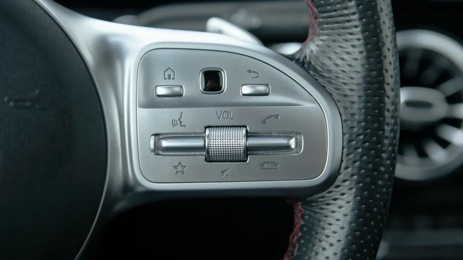 MERCEDES-BENZ GLB GLB 250 4-Matic AMG Line 8G-DCT